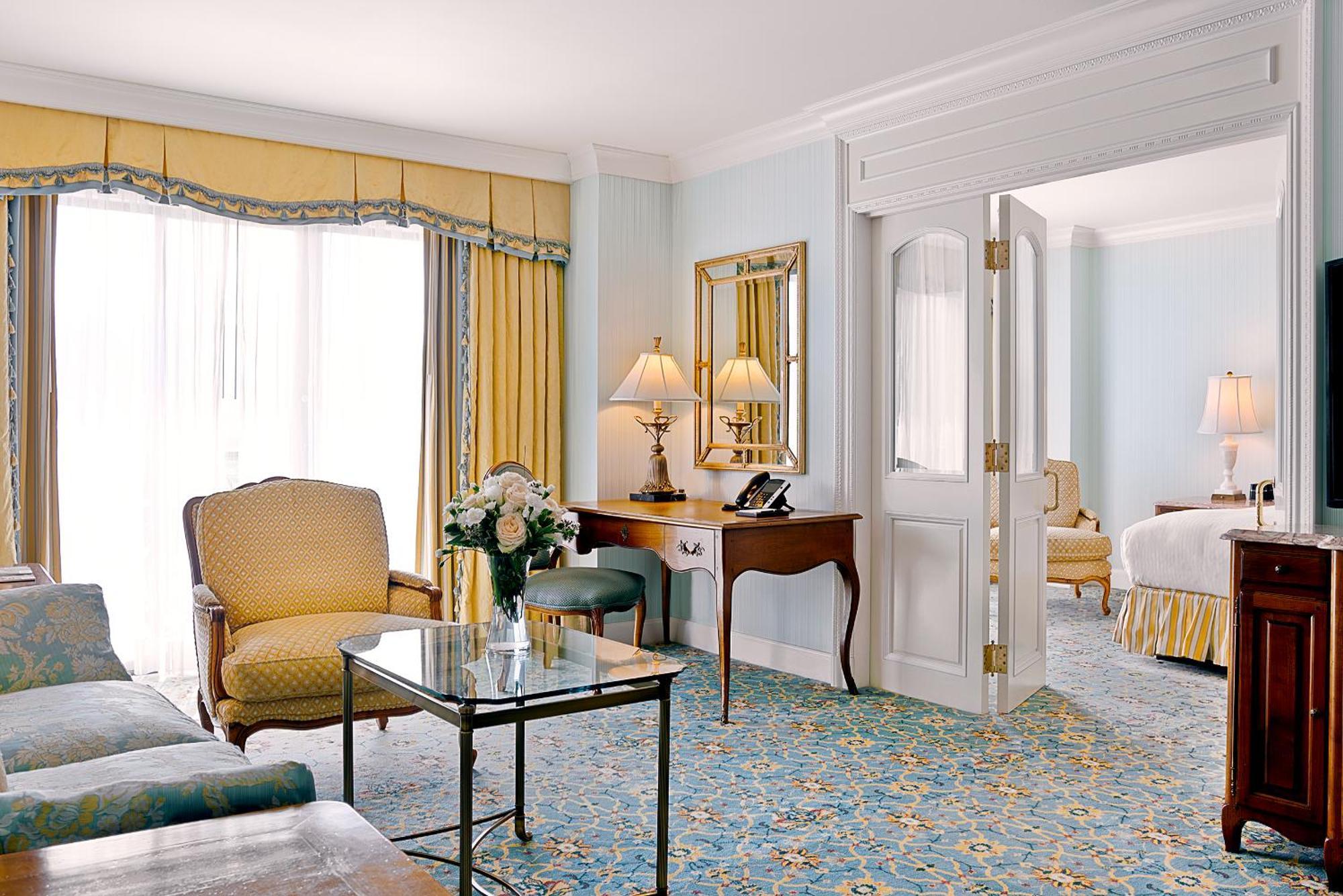 Executive King Suite,1739396244:JPEG